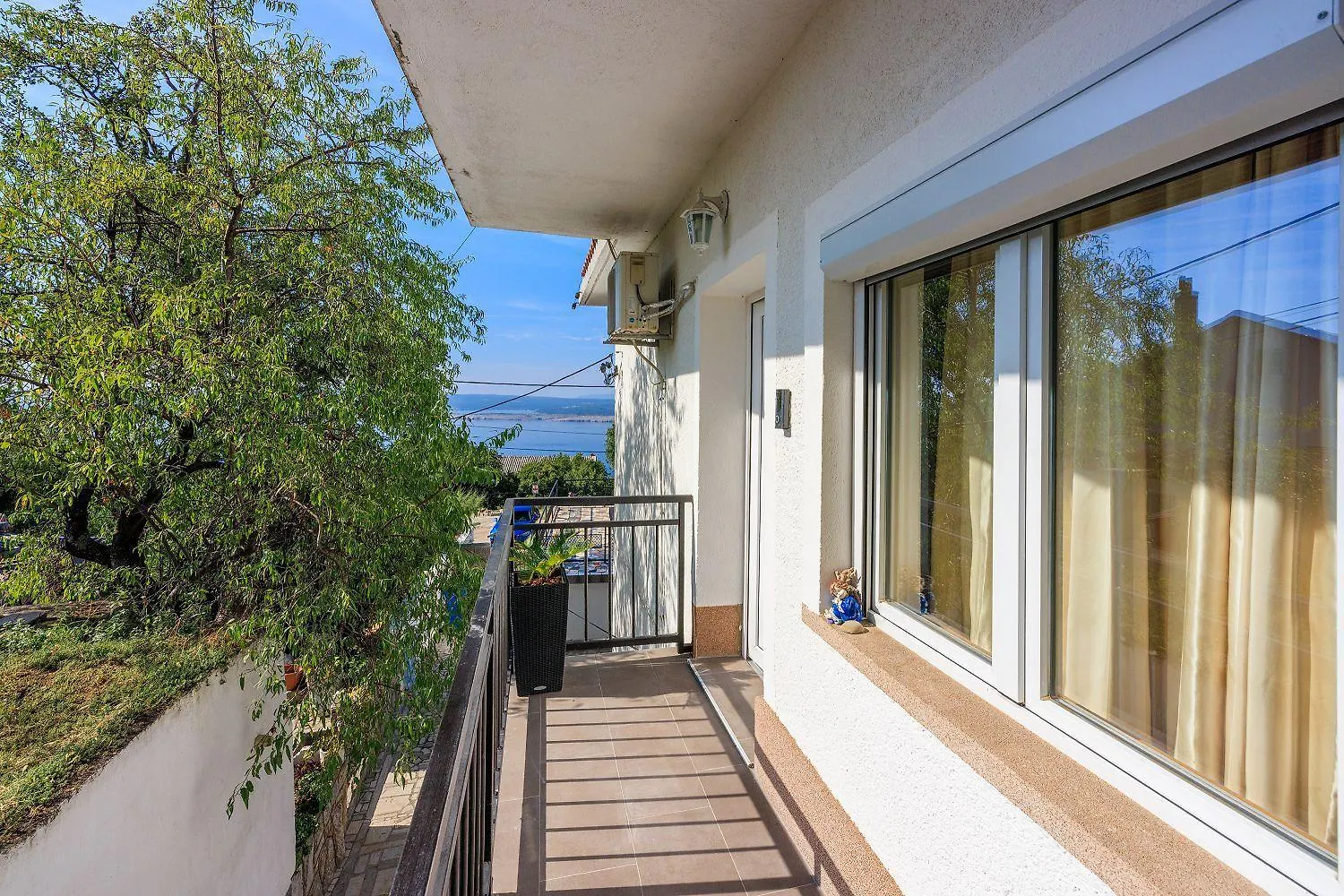 Beeindruckendes Apartment Mit Whirlpool, Lounge-Liegen, Meerblick, Grill Dramalj