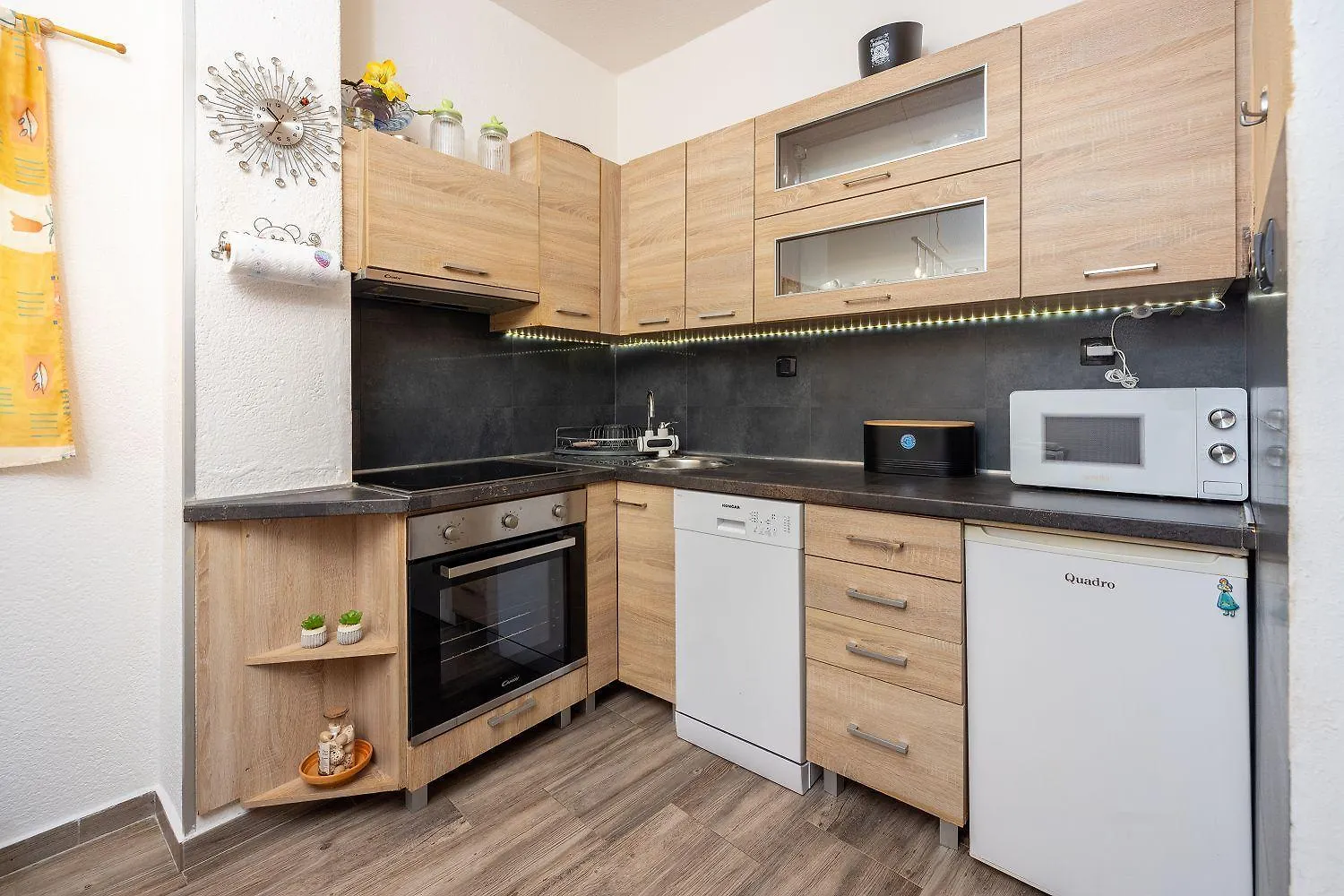 Beeindruckendes Apartment Mit Whirlpool, Lounge-Liegen, Meerblick, Grill Dramalj