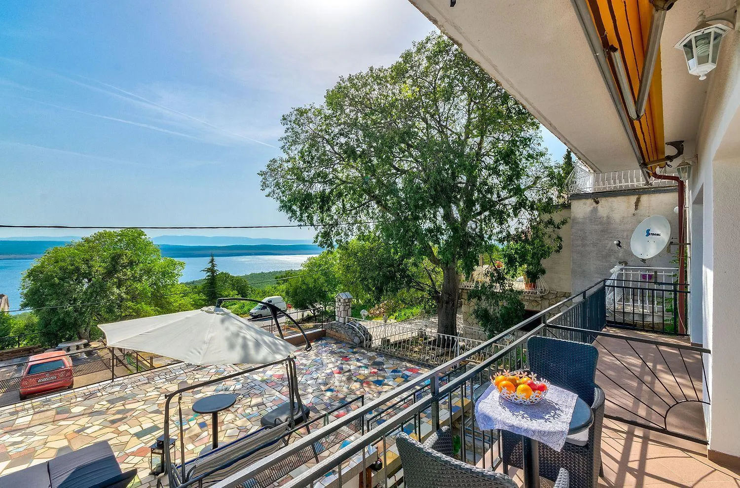 Beeindruckendes Apartment Mit Whirlpool, Lounge-Liegen, Meerblick, Grill Dramalj
